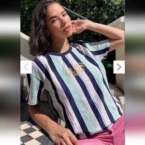 NWT Guess Women's Tee Blue White Vertical Striped Embroidered Logo Size Large